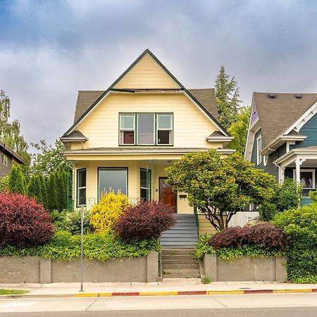 Вилла Charming Capitol Hill Craftsman Сиэтл Экстерьер фото