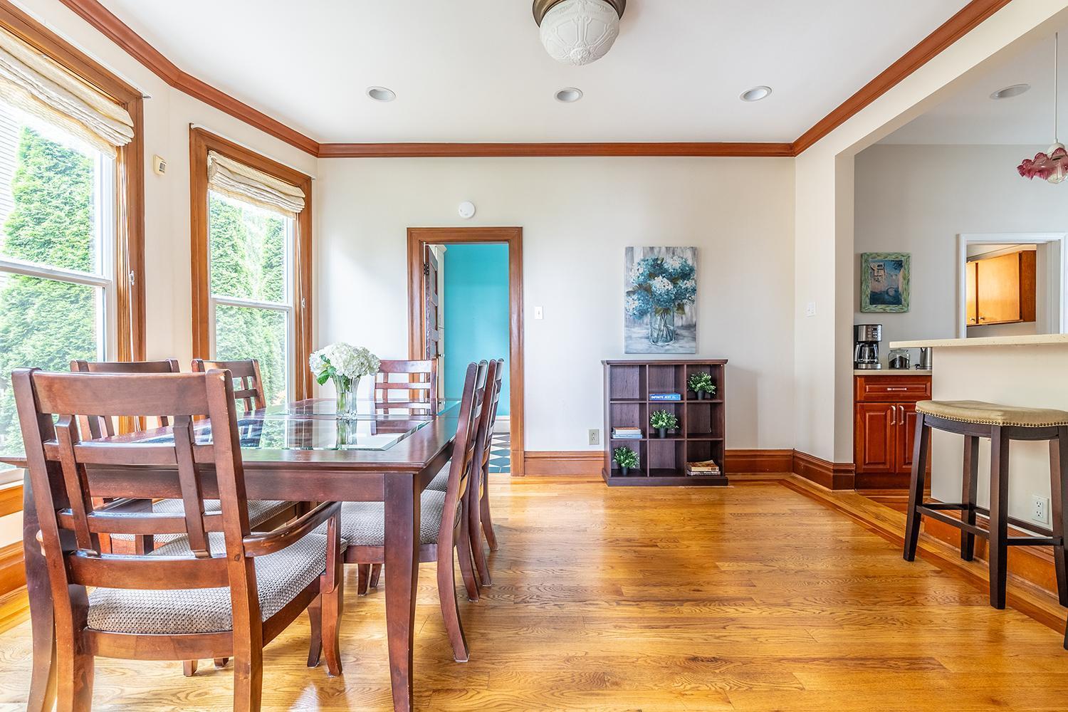 Вилла Charming Capitol Hill Craftsman Сиэтл Экстерьер фото