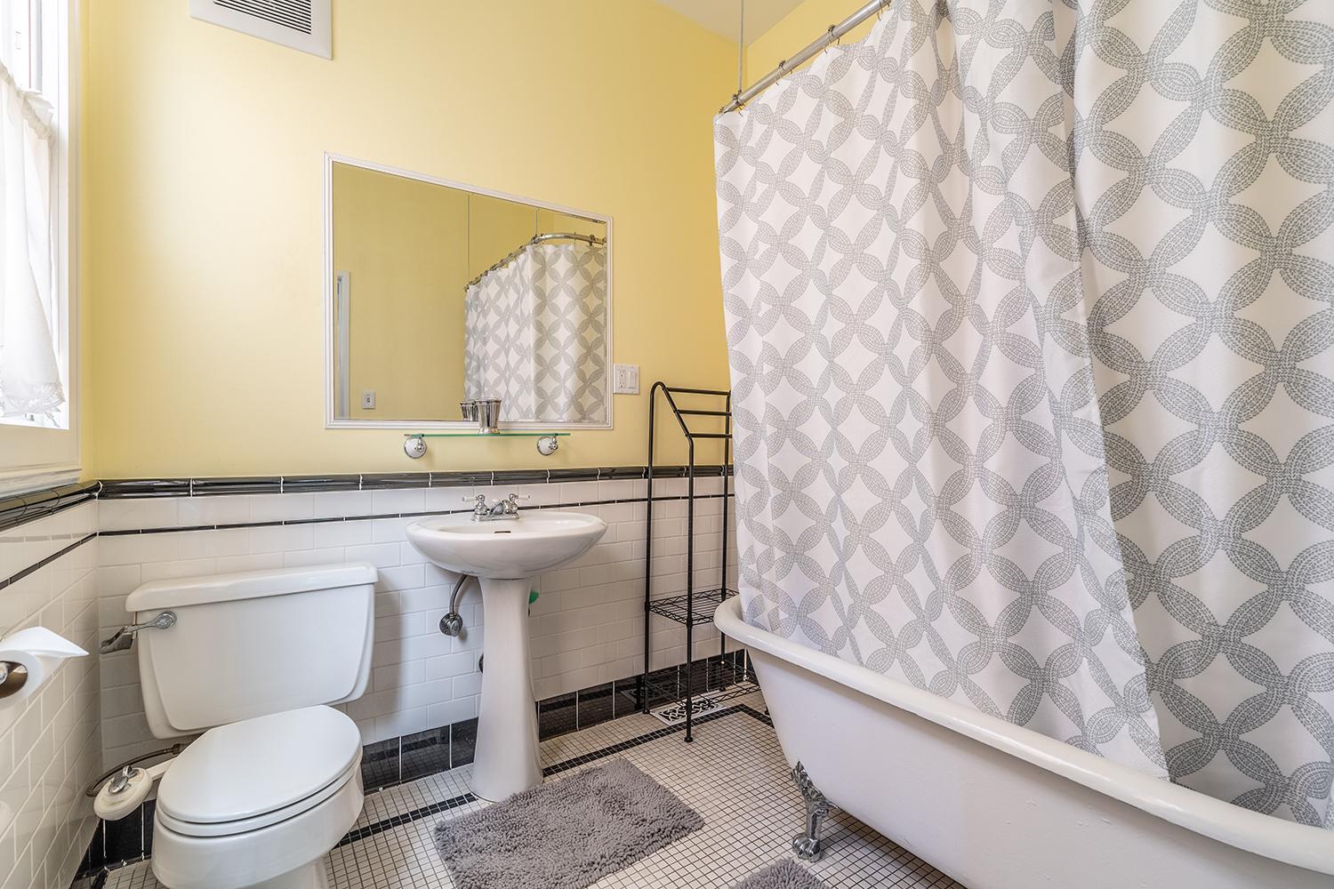 Вилла Charming Capitol Hill Craftsman Сиэтл Экстерьер фото