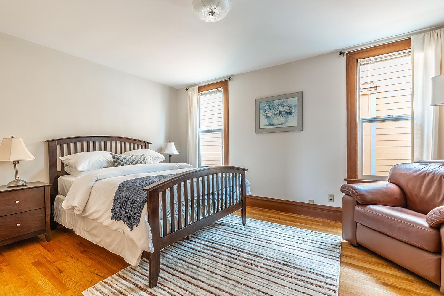 Вилла Charming Capitol Hill Craftsman Сиэтл Экстерьер фото