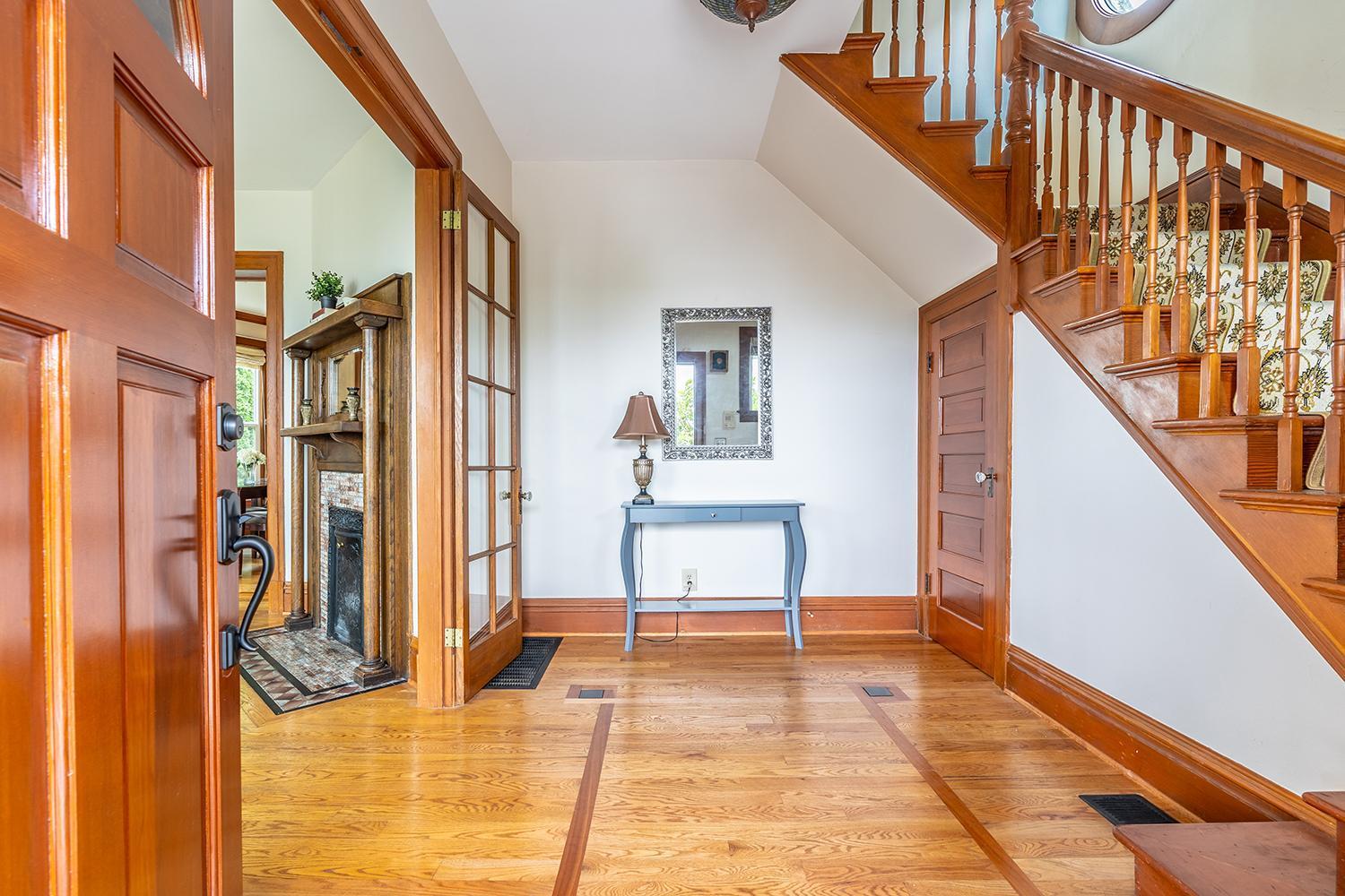 Вилла Charming Capitol Hill Craftsman Сиэтл Экстерьер фото